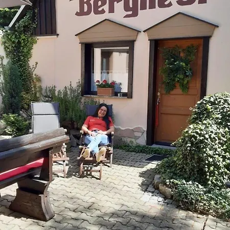 Bergnest Bungalow Ferienhaus